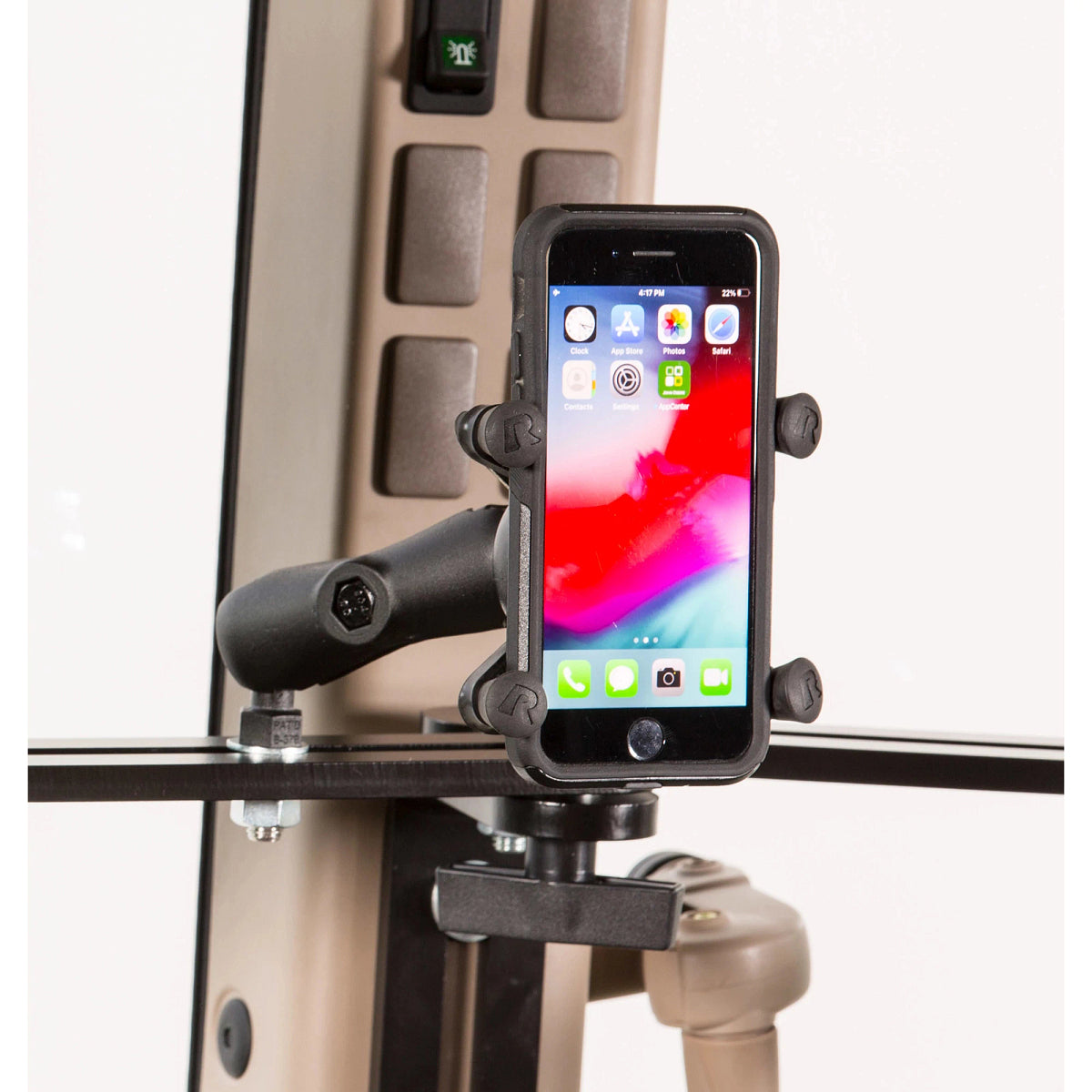 John Deere BRE10015: Cell Phone Mount Kit