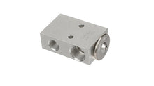 Versatile/Ford/New Holland 118321C1 Valve