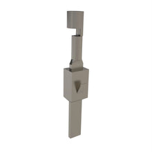 John Deere 57M7350: Internal Electrical Connector Terminal