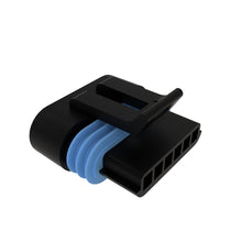 John Deere 57M8906: Black External Electrical Connector Housing, 6 Cavities