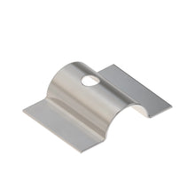 John Deere A20482: Self Adjusting Bracket