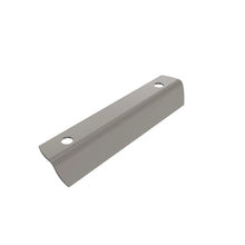 John Deere A24097: Latch