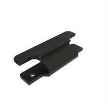 John Deere A25830:  Fertilizer Hopper Latch