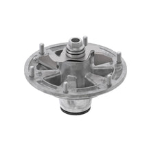 John Deere AFH210459: Inner Spindle Assembly