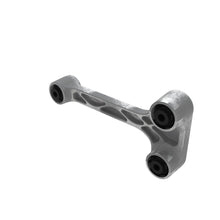 John Deere AH138232: Chaffer Frame Link