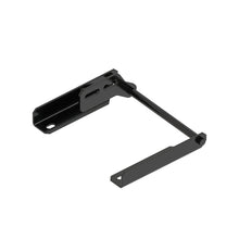 John Deere AH167029: Hinge
