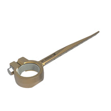 John Deere AH220051: Cutterbar Knifehead