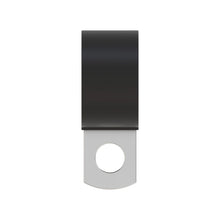 John Deere AH77924: Bolt-On Clamp