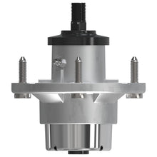 John Deere AM144608: Spindle Assembly