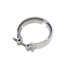John Deere AN304845: V-Clamp