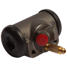John Deere AXE15475: Wheel Hydraulic Cylinder Cap, RH