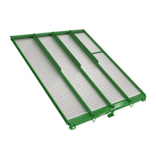 John Deere AXE20448: Cleaning Shoe Sieve