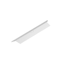 John Deere AXE93902: Center Feed Belt Cover