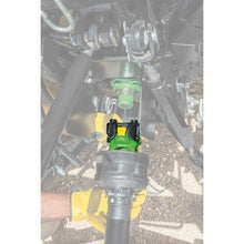 John Deere BLV11201: Quik-Knect Implement Receiver Attachment, 28 x 70.2 mm (1.1 x 2.76 in.)
