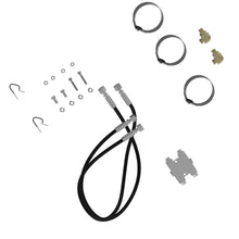 John Deere BXE10669: Enhanced Combine Single-Point Latching Attachment