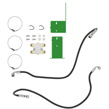 John Deere BXE10670: Enhanced Combine Single-Point Latching Attachment