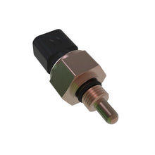 John Deere DZ124646:  Fuel Pressure and Temperature Sensor