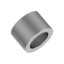 John Deere E36616: Pipe Spacer