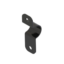 John Deere E69570: Bolt-On Hole Clamp
