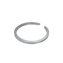 John Deere F2367R:  Internal Snap Ring