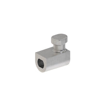 John Deere GX25856: Lift Arm Linkage Trunnion