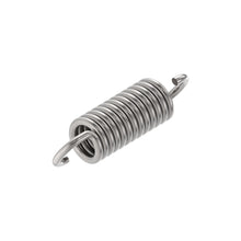 John Deere H124114: Extension Spring