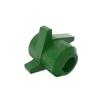 John Deere H136186: Loading Auger Driver
