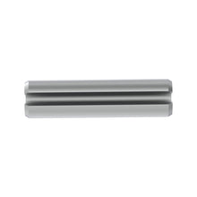 John Deere H149591: Spring Pin