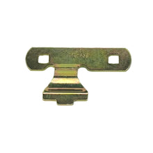 John Deere H161239: 4-Knife Hold-Down Clip