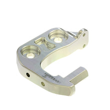 John Deere HXE59468: Idler Roller Bracket