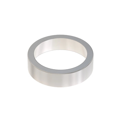 John Deere JD7424: Taper Roller Bearing Cup