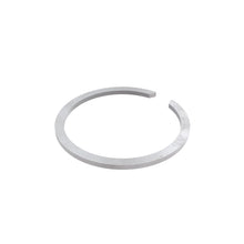 John Deere L114773: Snap Ring