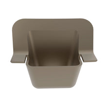 John Deere L151718: Cap