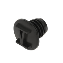 John Deere L157882: Plug