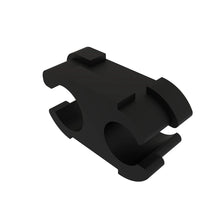 John Deere L207210: Block Clamp