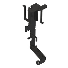 John Deere L213982: Retainer