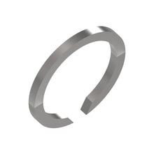 John Deere L33275: Internal Snap Ring