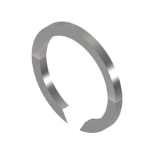 John Deere L36510: External Snap Ring