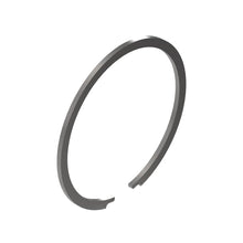 John Deere L76296: Internal Snap Ring