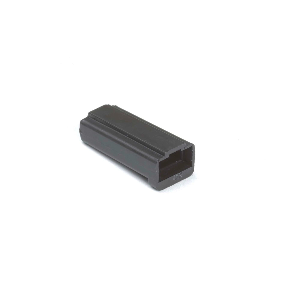 John Deere M43835:  Black External Single Terminal Connector, 1 Cavity