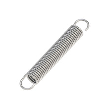 John Deere R26677: Extension Spring
