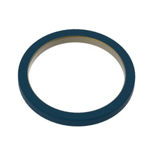 John Deere R33027: Internal Oil Seal