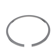 John Deere R64247: Internal Snap Ring