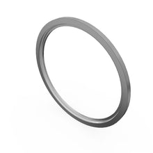 John Deere R75550: Sealing Cap Retainer