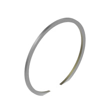 John Deere R81R: Internal Snap Ring