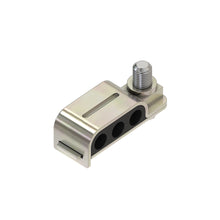 John Deere RE20901: Clamp