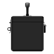 John Deere RE275591: Toolbox