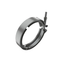 John Deere RE285844: V-Clamp