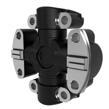 John Deere RE40113: Universal Joint Spider Cross Bearing