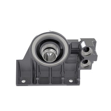 John Deere RE503727: Engine Oil Filter Head